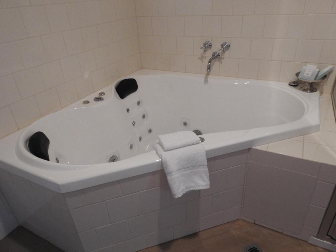 Bull And Mouth Hotel Maryborough Victoria Екстериор снимка